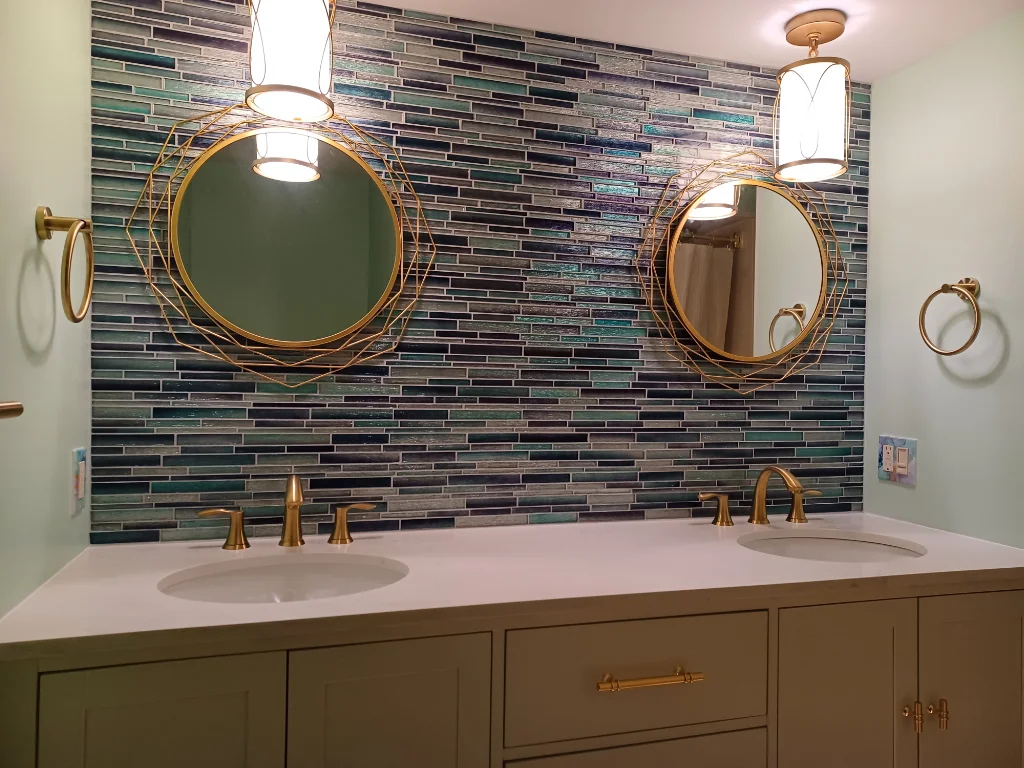 Bathroom remodeling from Fresh Start Home Remodeling in Boardman, OH